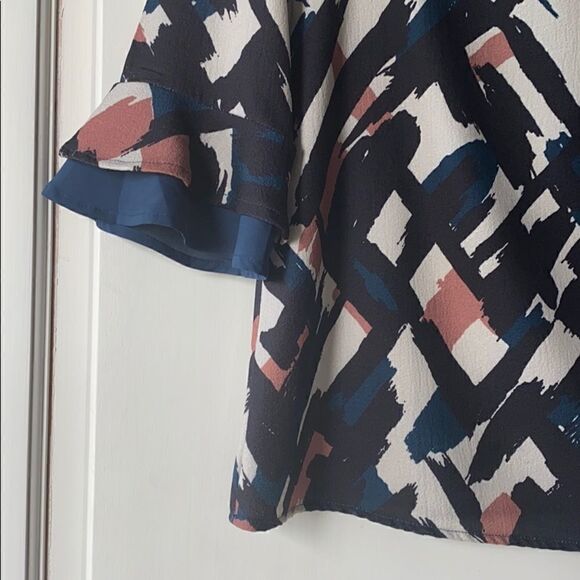 Pretty Abstract Print Blouse By Jade - Picture 2 of 5